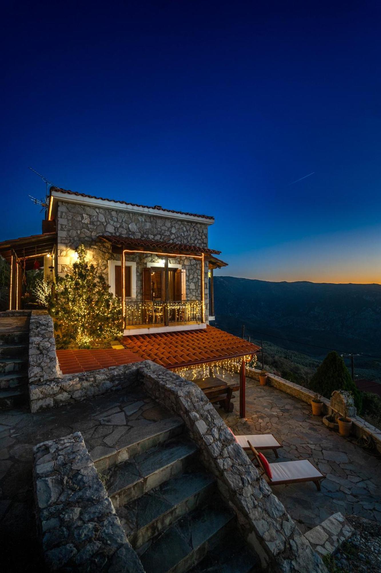 Rock Dandy Deluxe Chalet In Arachova - Delphi, Sauna, Prv Parking, Amazing View Eksteriør bilde